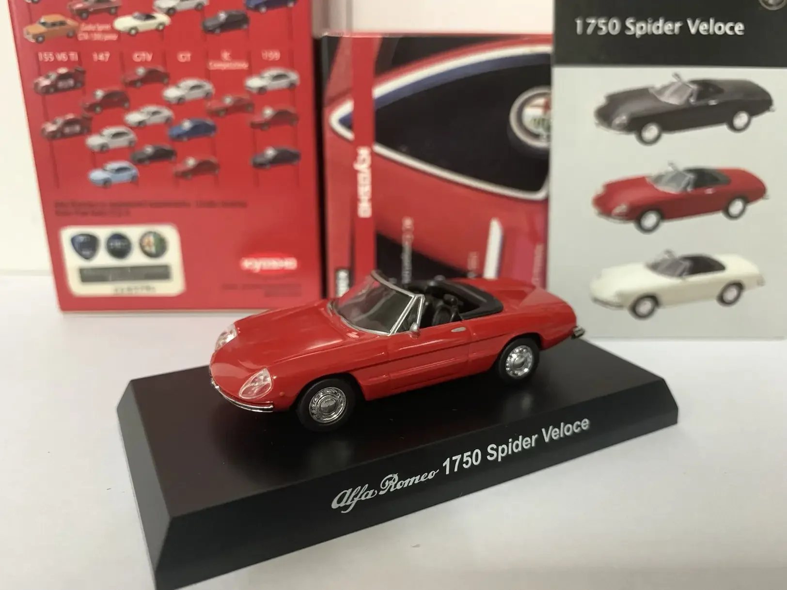 

1/64 KYOSHO Alfa Romeo 1750 Spider Veloce Коллекция литых под давлением сплавов, декоративная модель автомобиля, игрушки