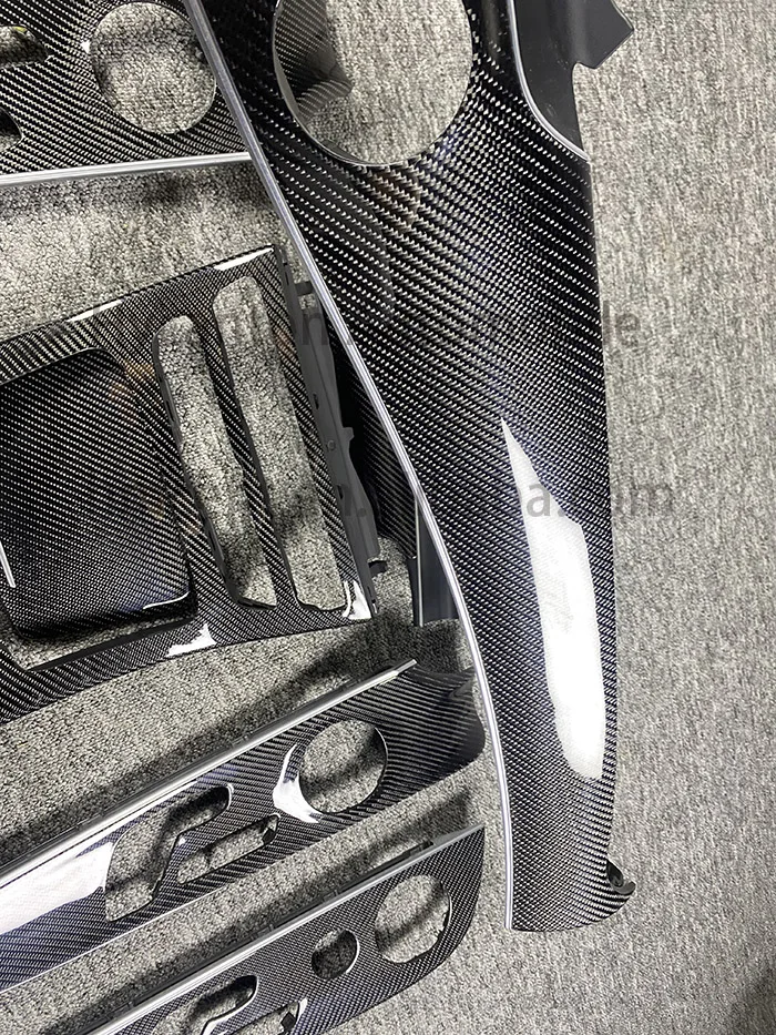 Fabrik Direkt Auto Carbon Fiber Innen Fit für Merc-es Bez W213 2016-2023 Auto Innen Instrumentierung