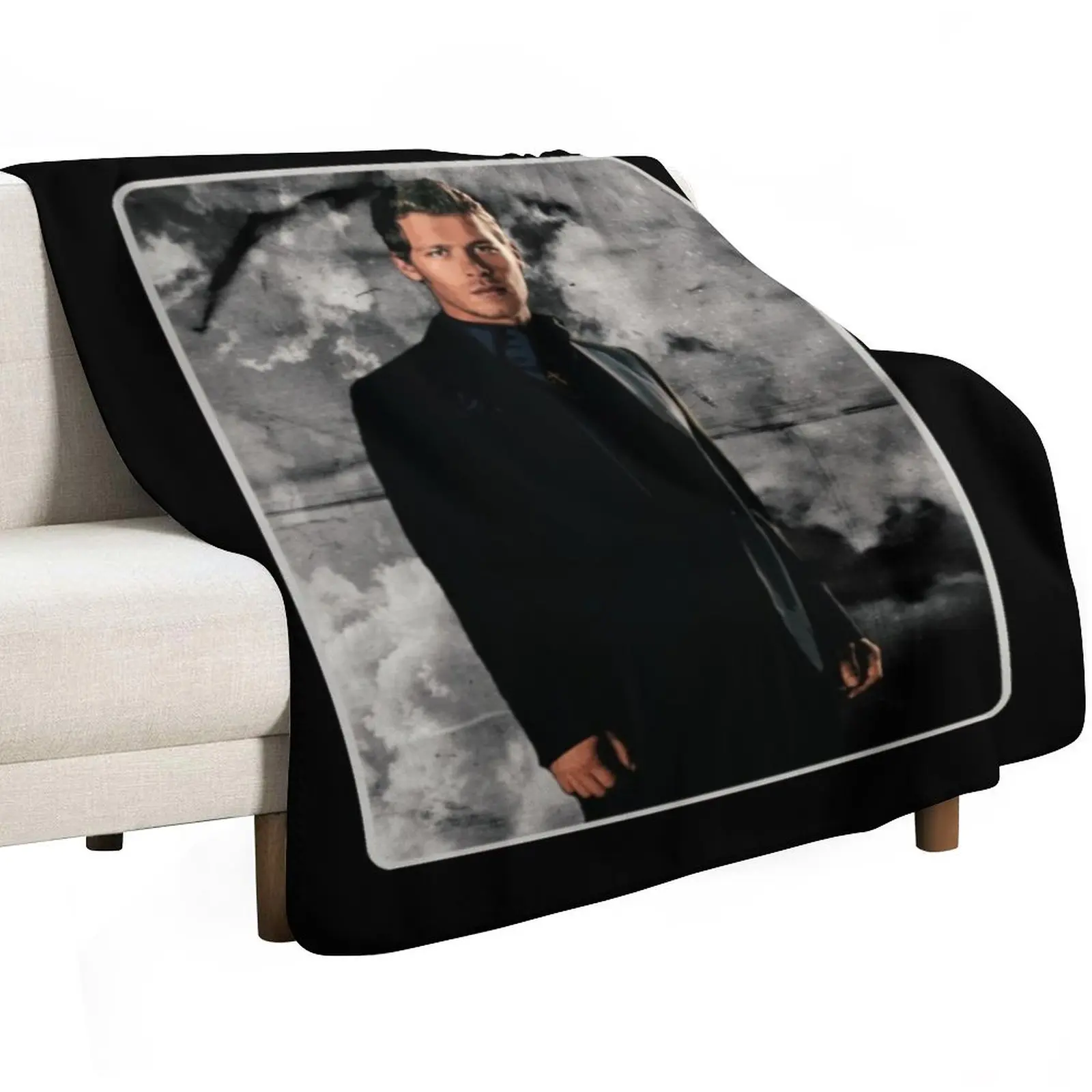 klaus mikaelson potrait Throw Blanket Single Sleeping Bag Vintage Furry Warm Polar Blankets