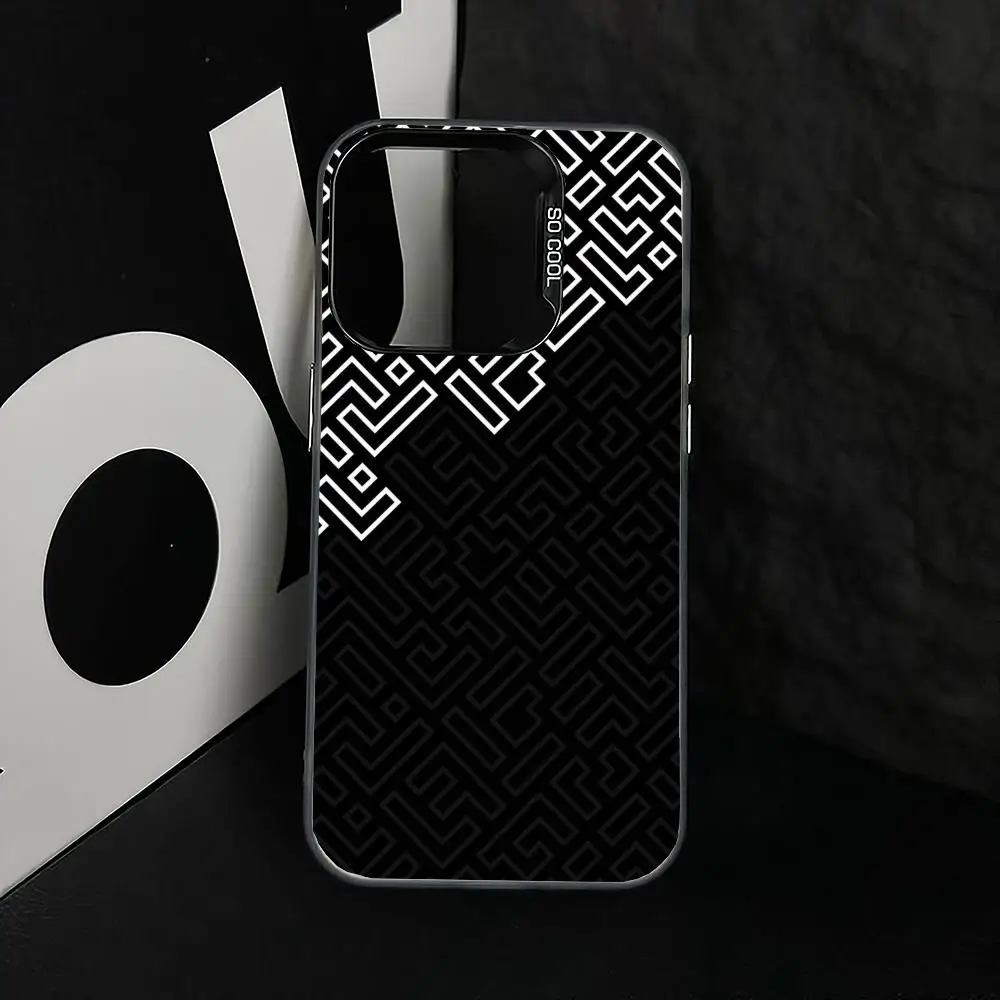 Black and white maze design phone case for iPhone 16 15 14 13 12 11 Pro/ Max/Plus shock-proof rear cover anti-fingerprint