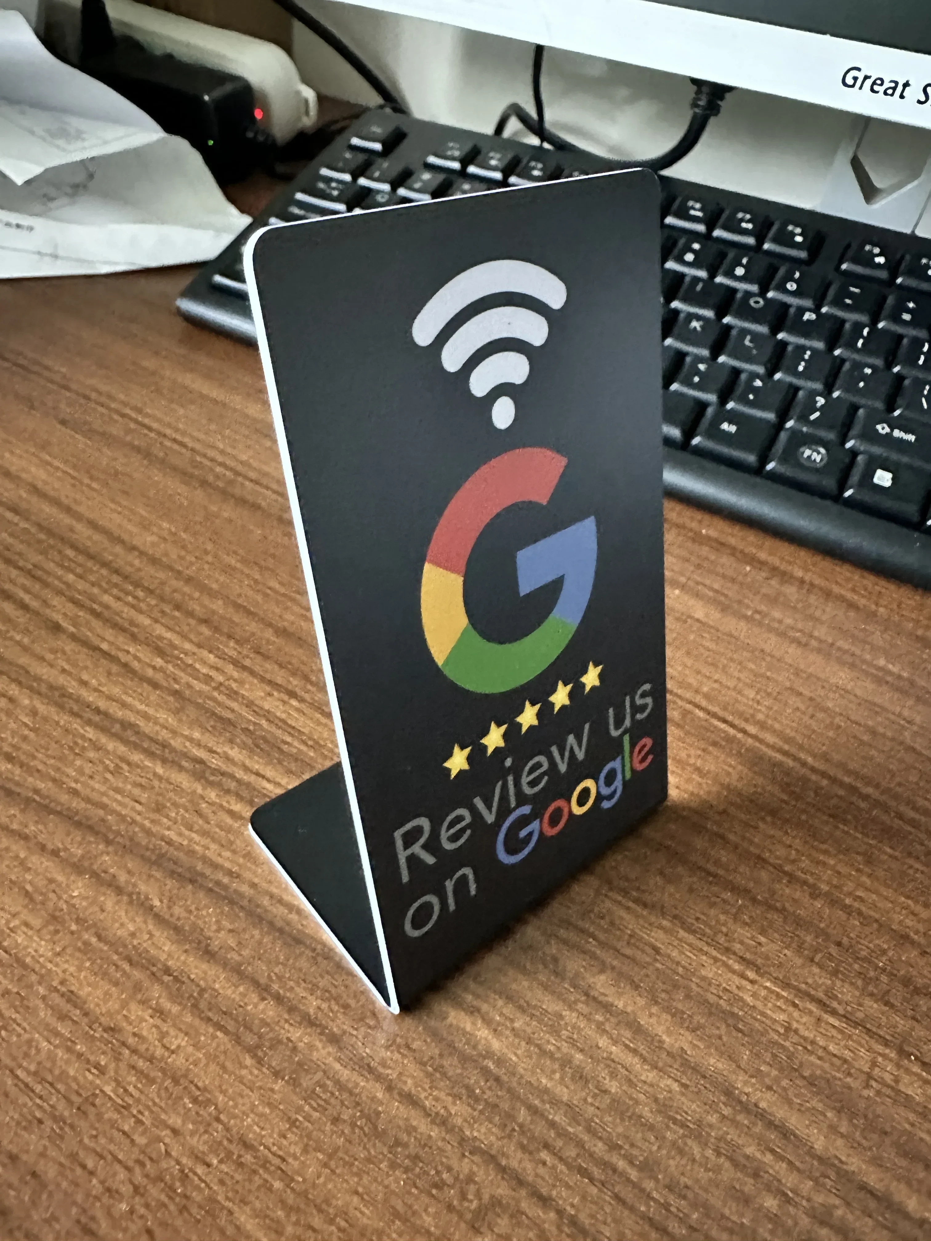Lightweight NFC 215 Programmable Card - Google Comment Sticker 13.56Mhz Waterproof NFC Tag Business Promotion Desk Station