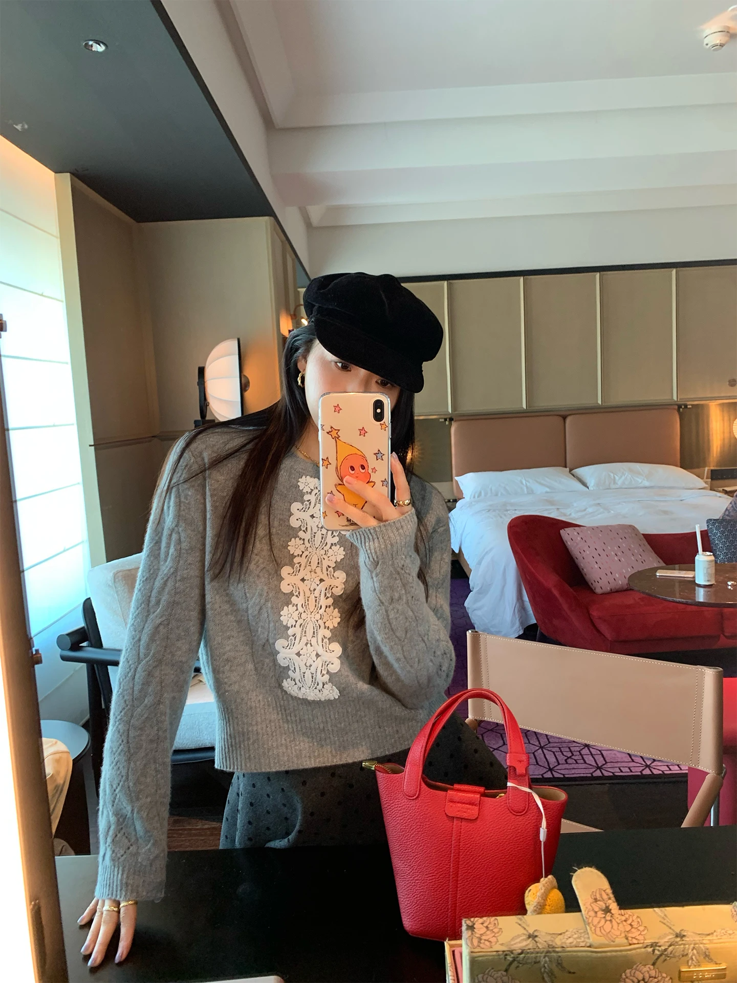 

Шерстяной свитер из чистой шерсти, весенний дизайн, повседневный стиль, с длинными рукавами, вязаный топ для женщин, для ношения как под одеждой, так и поверх одежды.