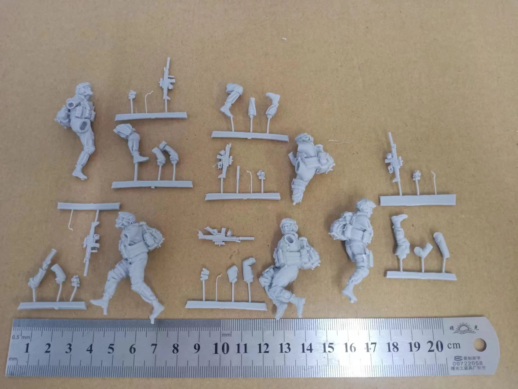 1/35 5 American Special Forces Personnel Miniatures GK Resin Figures Unassembled and Unpainted Diy Model Kit Toys