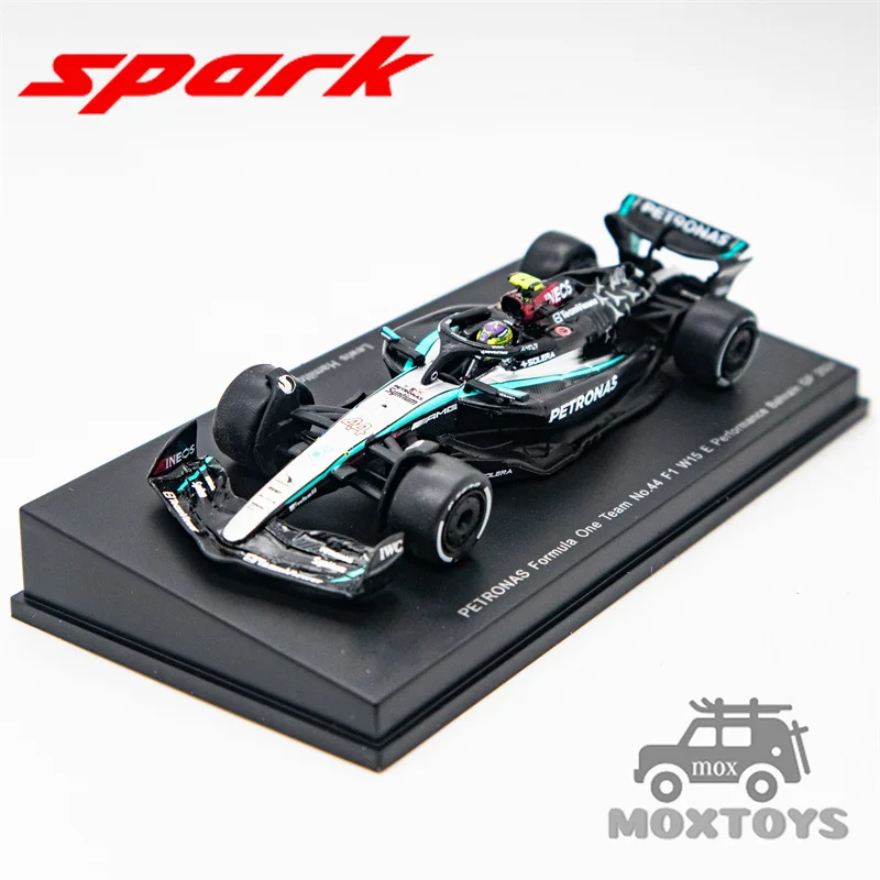 Spark 1:64 MB PETRONAS F1 Team No.44 W15 E Performance Bahrain GP 2024 Lewis Hamilton Diecast Model Car