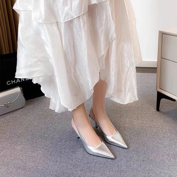 

Новые женские туфли-слингбэки на среднем каблуке с острым носком, модные элегантные босоножки без застежки, весна 2026