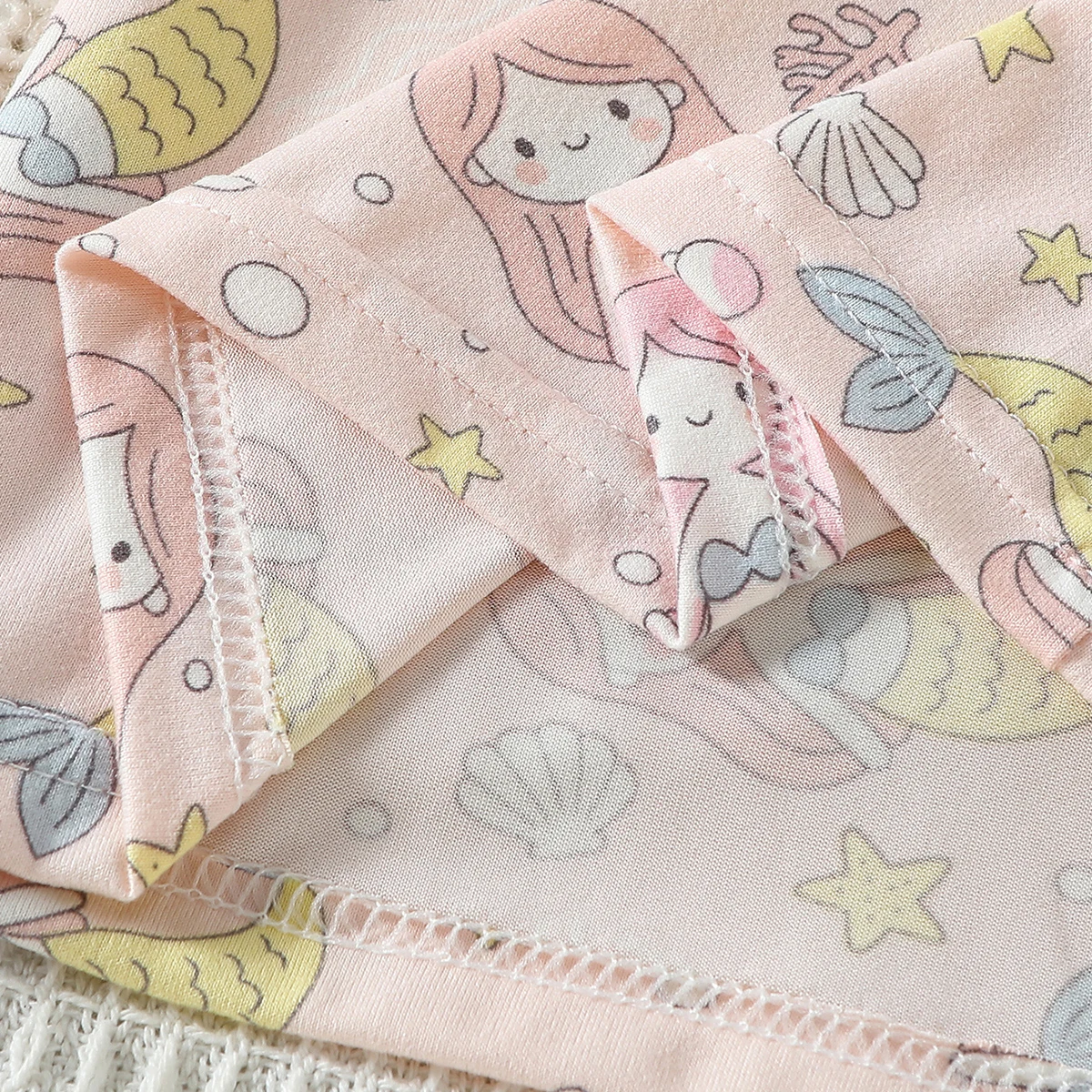 2-teiliges Set aus warmer, mit niedlichen Cartoon-Motiven bedruckter Unterwäsche für Herbst und Winter. Rundhals-Schlafanzug für Jungen und Mädchen. – Detail 13