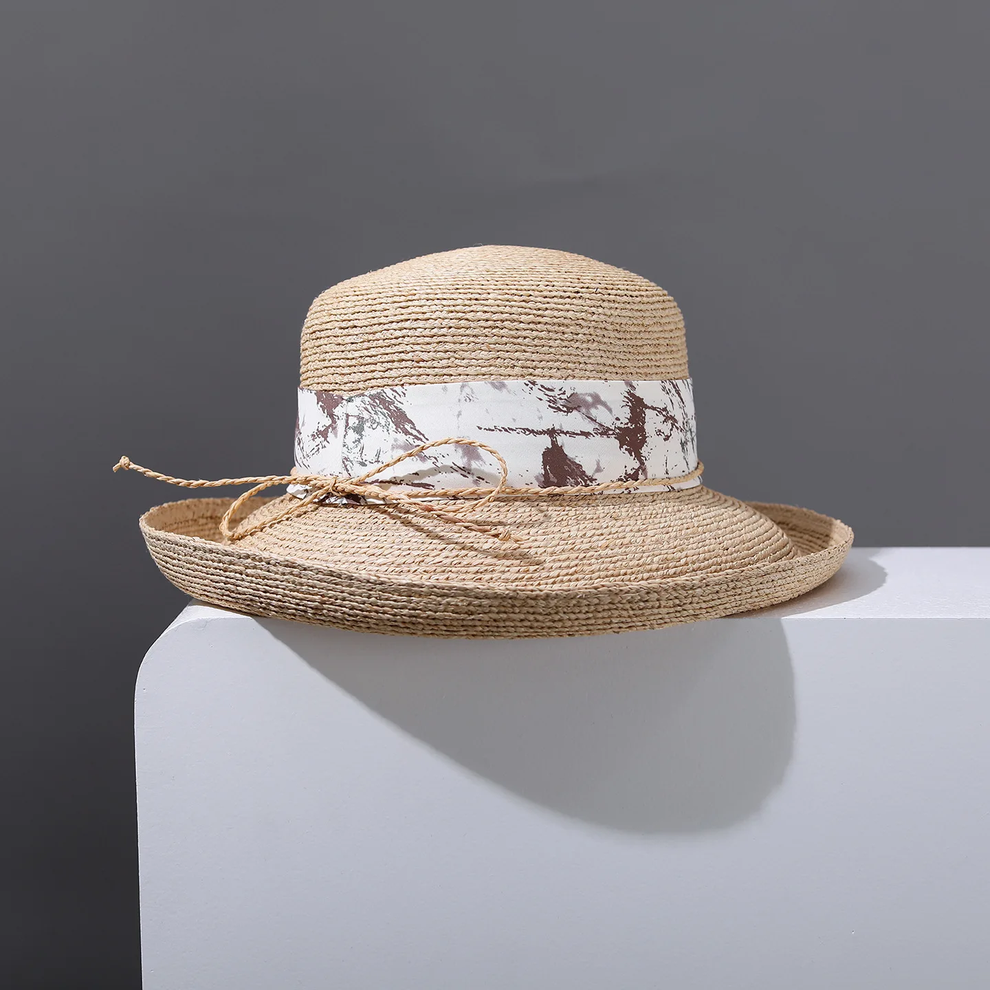 Luxury Raffia Straw Hat for Women Wide Brim Summer Sun Hat Elegant Resort Beach Hat