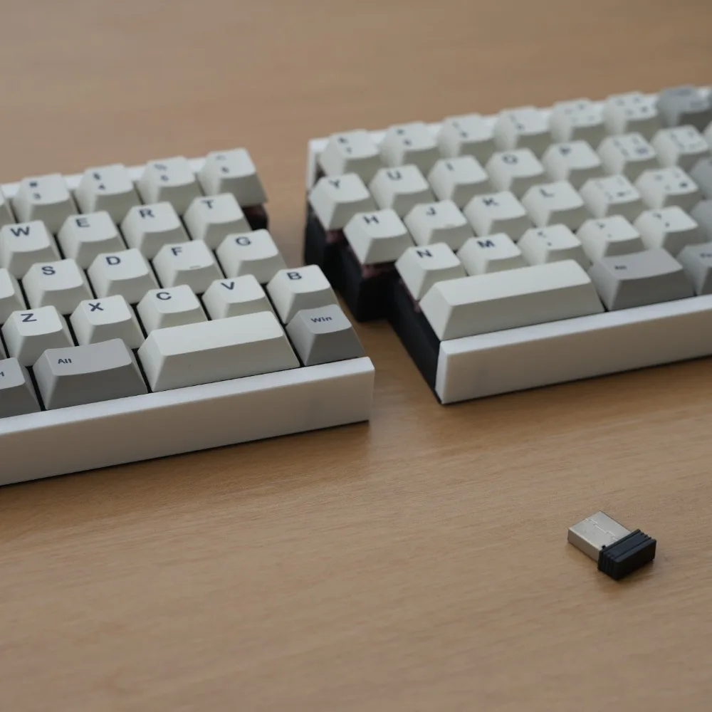 WHKB Wireless Split Mechanical Keyboard 60% Layout Ergonomic  2.4G Hot Swappable VIAL Programmable Long Battery Life Keyboard