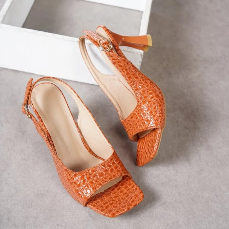 كعوب عالية على الموضة 2026 أحذية نسائية مثيرة فاخرة مصممة بمقدمة مربعة أحذية زفاف وفستان أحذية نسائية للحفلات #3