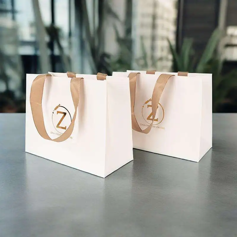 White Cardboard Custom Shopping Paper Bags Recyclable Custom Logo Printing Tote Bags for Clothing Shop Retail Shopping Packaging