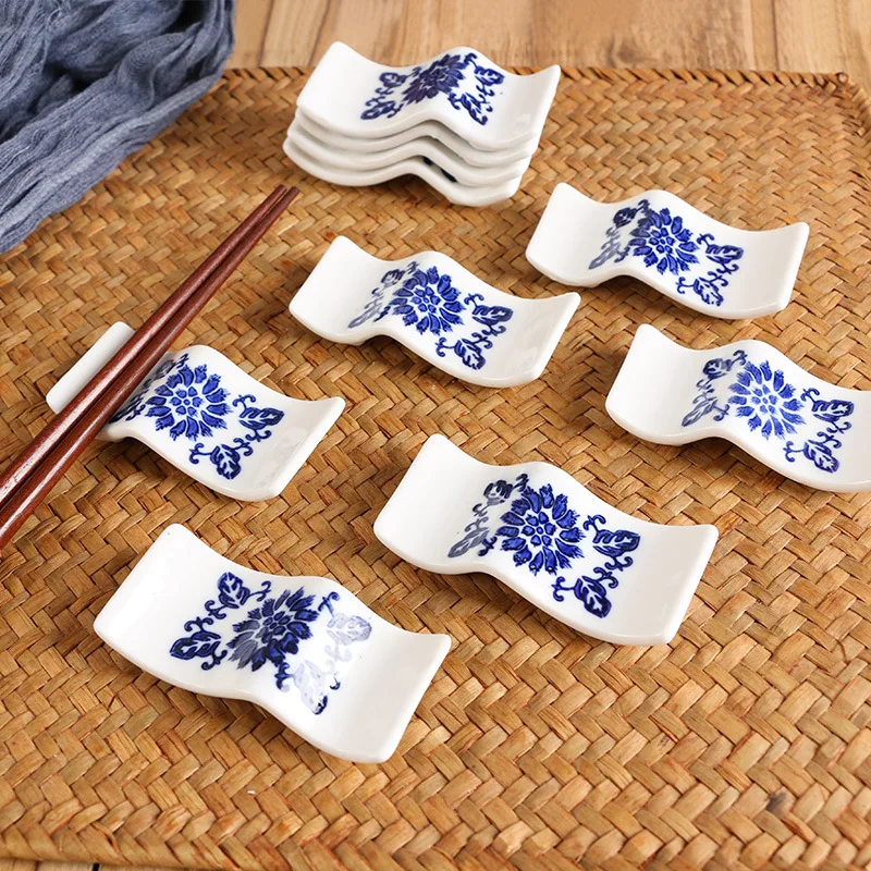 Ceramic Chopstick rest Hand-painted Blue White Porcelain Chopstick holder Flower Rattan Pattern Placed Soup Spoon Chopsticks