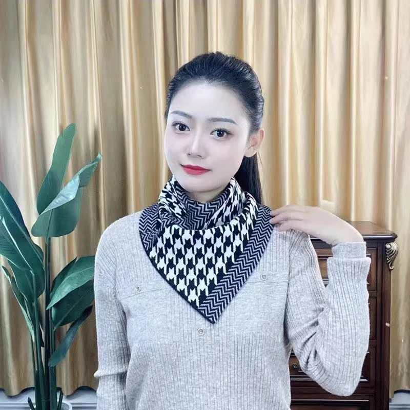 

New fashion scarf autumn and winter neck protection Korean style triangular Binder all-matching warm scarf bandana women