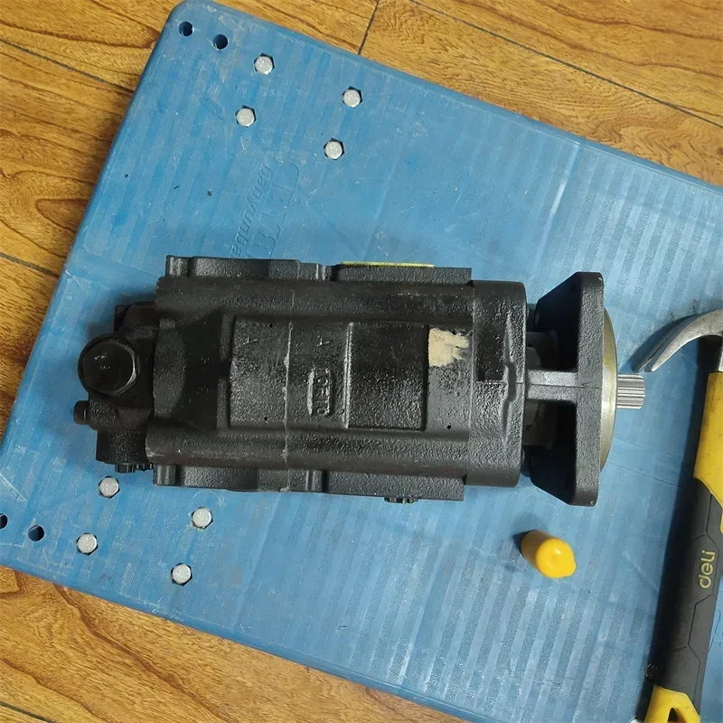 

Hot Sales 695Sr Hydraulic Pump 695SR2-4PS Main Pump 799137J8 KP30-38-05S6