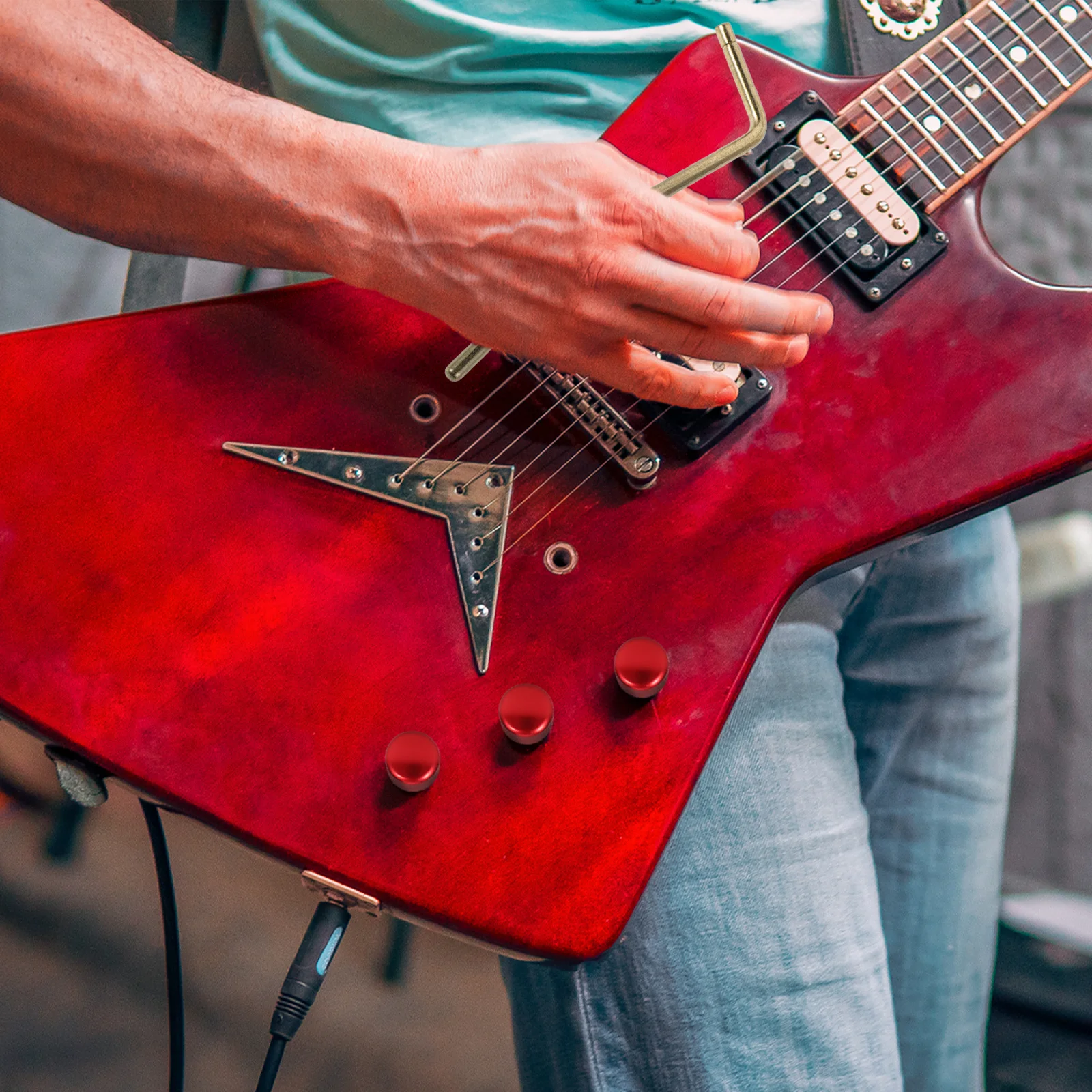 

6mm Metal Tremolo Arm Electric Guitar Vibrato Bar Smooth Pitch Modulation Guitar Accessory for Beginners Pros Metal Whammy Bar