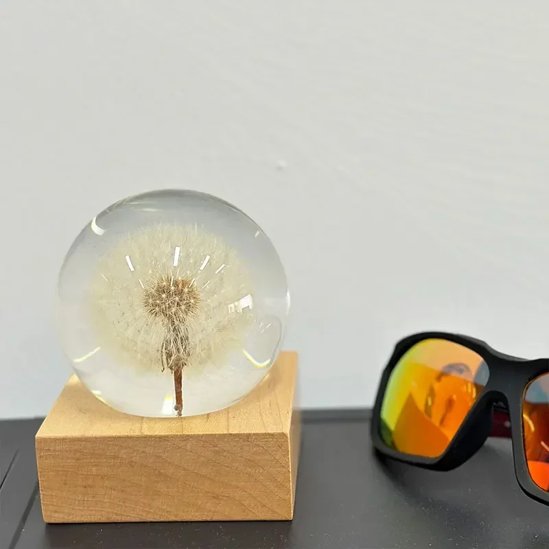 

1pcs Resin Dandelions Crystal Wishing Ball Birthday Gift Dandelions Art Home Desk Accessory Dream Ball Home Decoration 118