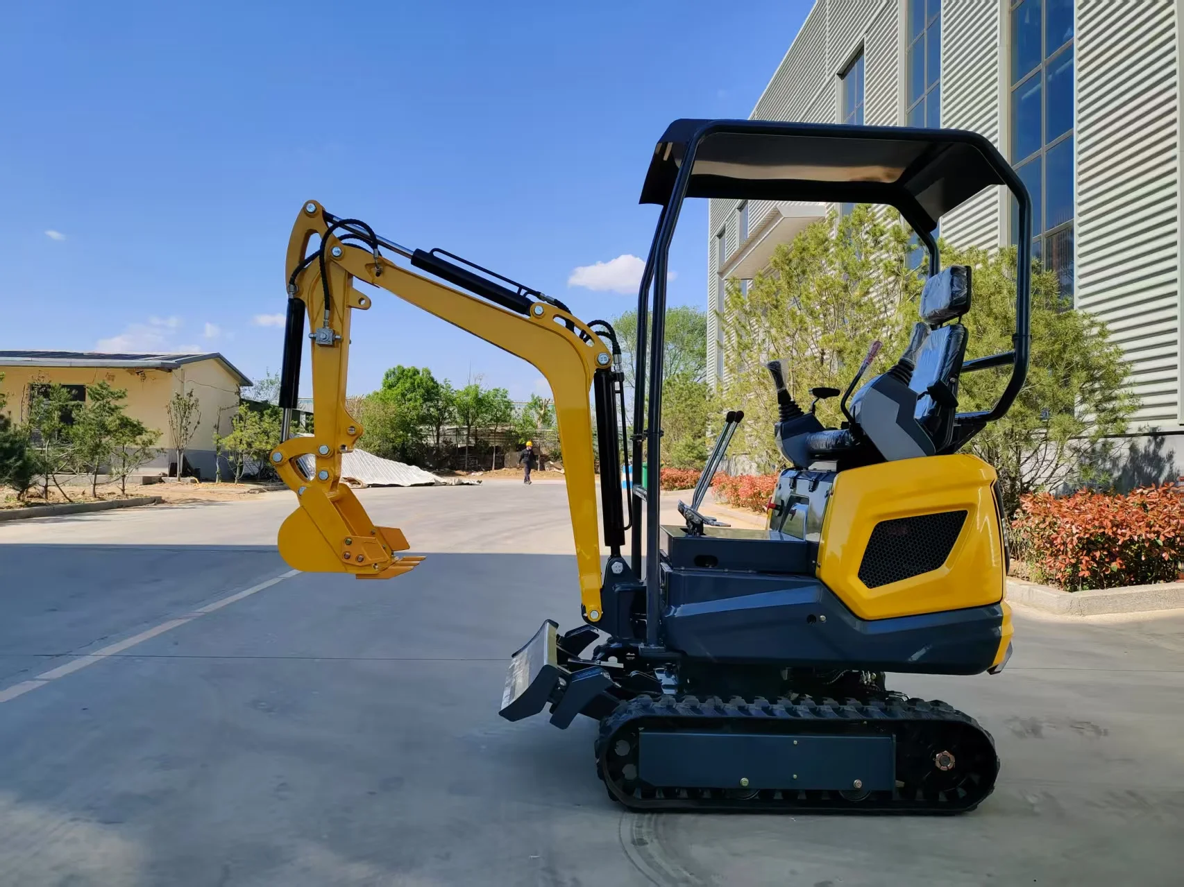 맞춤형 미니 굴삭기, 쿠보타 엔진 장착 가능, 통합 디자인 및 견고함 특징