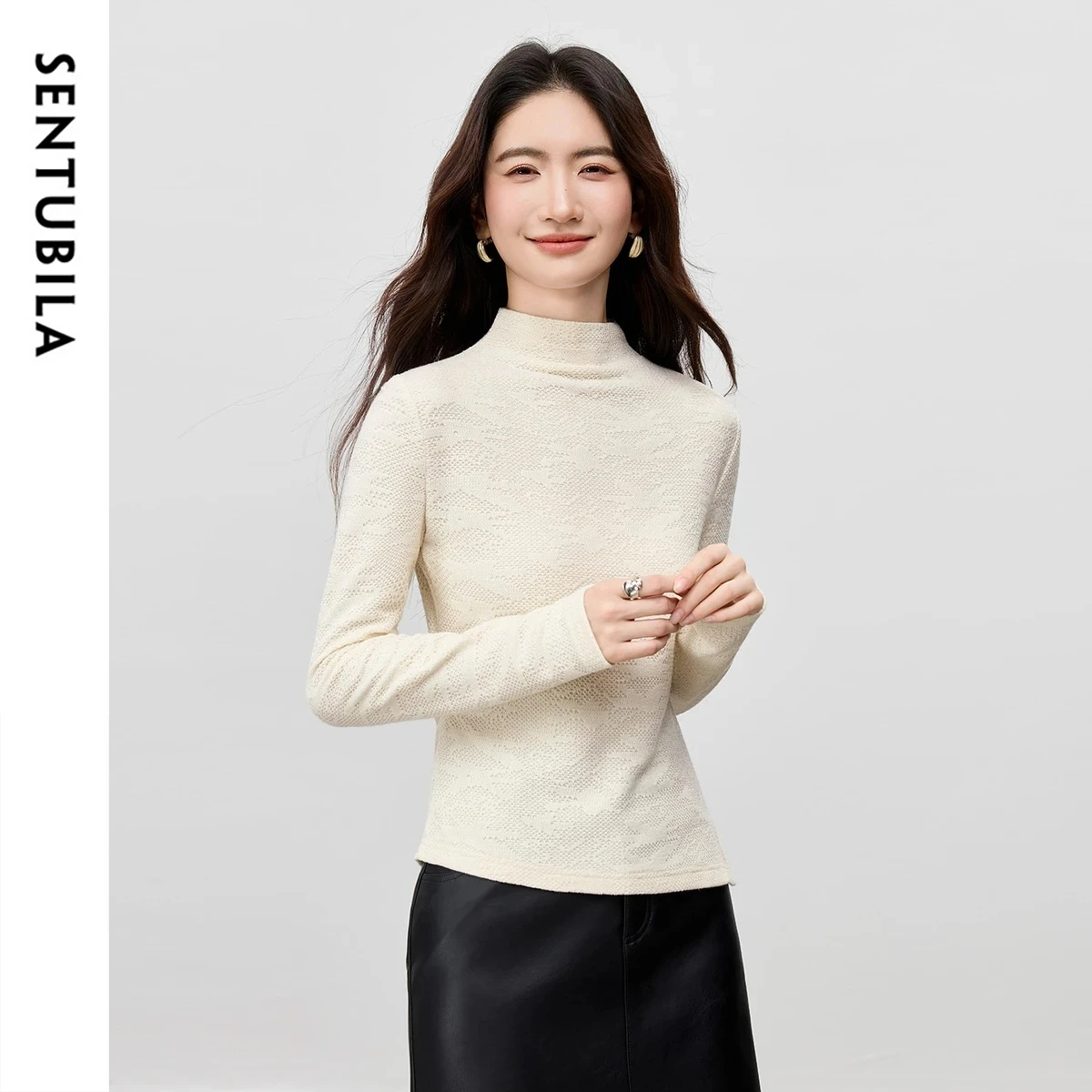 

SENTUBILA Women's Knitted Tees 2025 Autumn Solid Mock Neck Long Sleeve T-Shirts Slim-fit High Stretch Women's Clothing 153TA2874