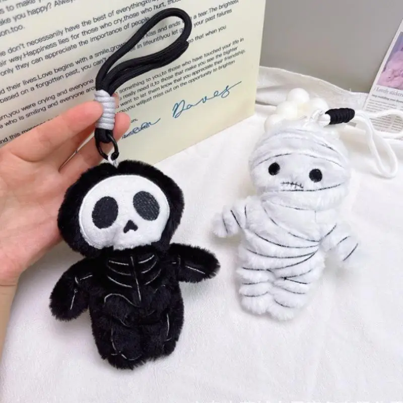 Mummy Stuffed Plush Keychain Funny Skull Pattern Halloween Backpack Charm Portable Pendant for Daily Bag Decoration Gift