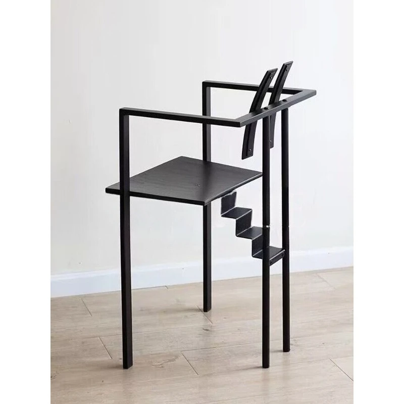 

Medieval Classic Armrest Single Chair Minimalist Metal Dining Chair German Danish Book Chair
