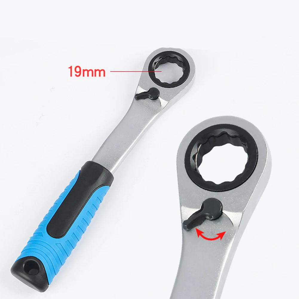 17-Piece Socket Kit with Through-Hole Design for Continuous Rod Engagement Featuring 19mm Hollow Ratchet and Mechanical Adapters
