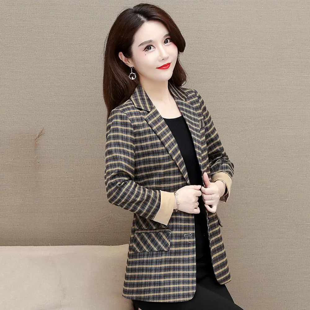 Spring Mom Loose Leisure Suit 2024 New Fashion Middle-aged Lady Slim Temperament Plaid Thin Coat Female Tide.