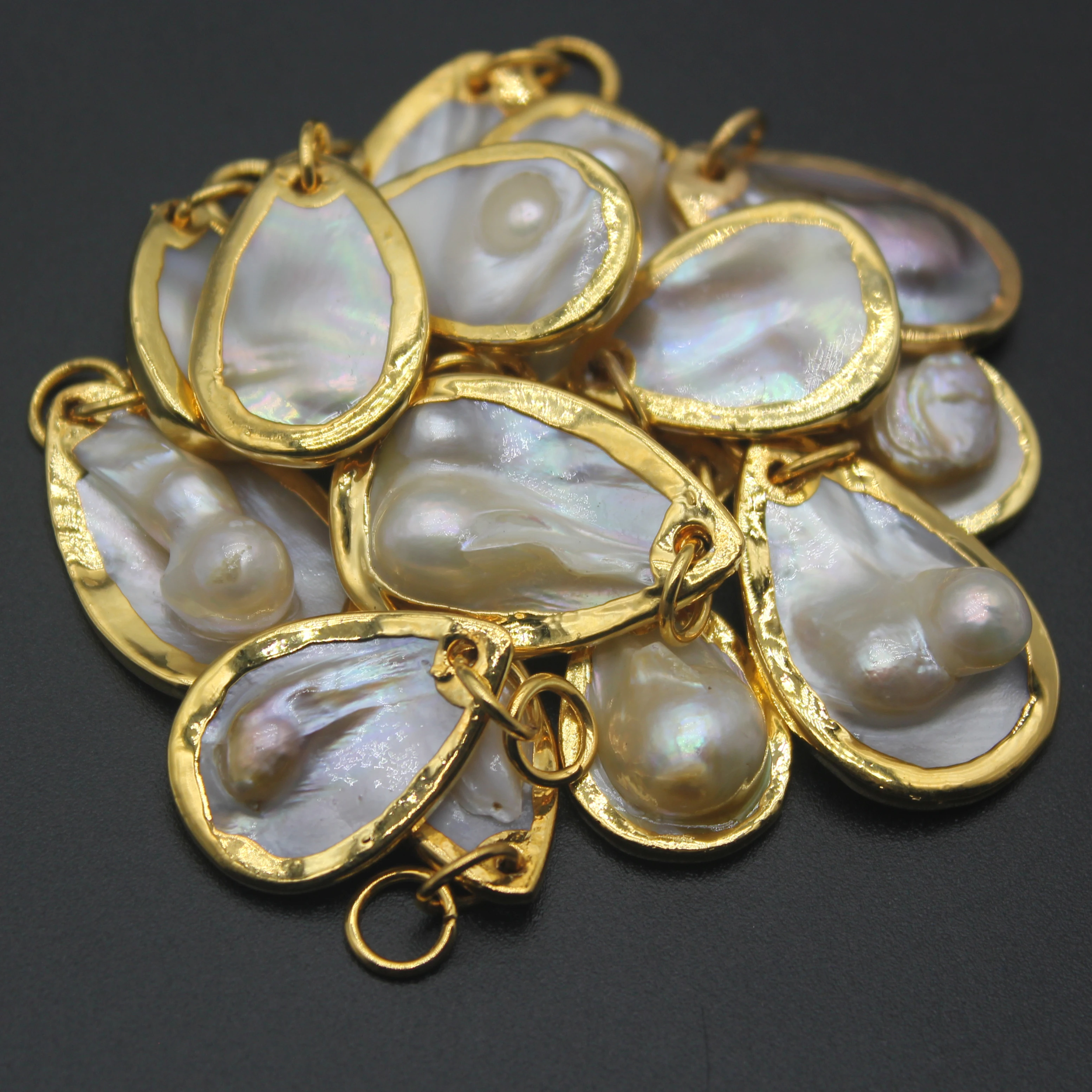 

Natural Shell Pendants Droplet Shaped Gold Plated Mother Of Pearl Charms For Jewelry Making DIY Necklace Earrings Handmade