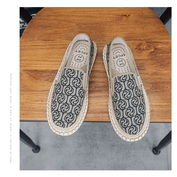 Summer New Shoes for Men Canvas Casual Shoes Trend Print Breathable Slip-on Loafers Cool Flat Fisherman Shoes