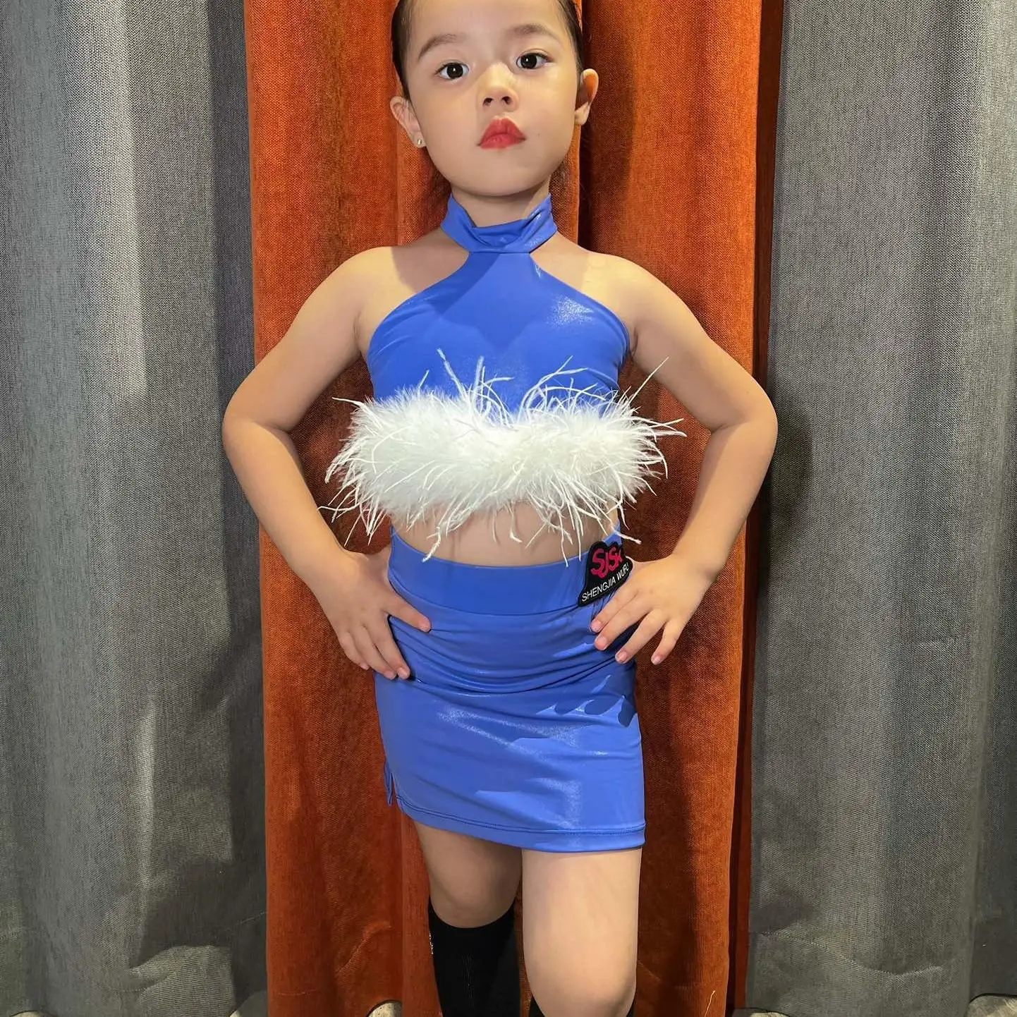 Children Latin Dance Performance Dress For Girls Hanging Neck Furry Top Split Skirts Suit Chacha Rumba Latin Clothing DN19294