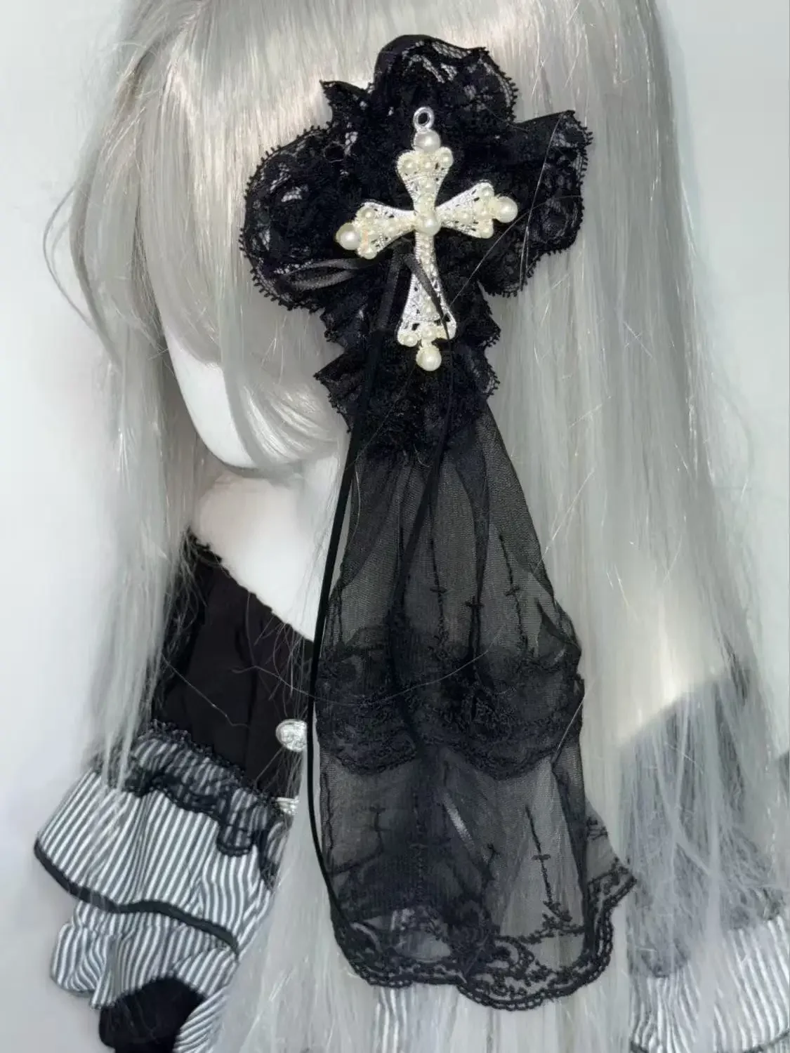 Lolita Girl Retro Cross Barrette for Women Gothic Punk Black White Cross Hair Clip with Lace Veil Y2K Dark Style Hair Accessory