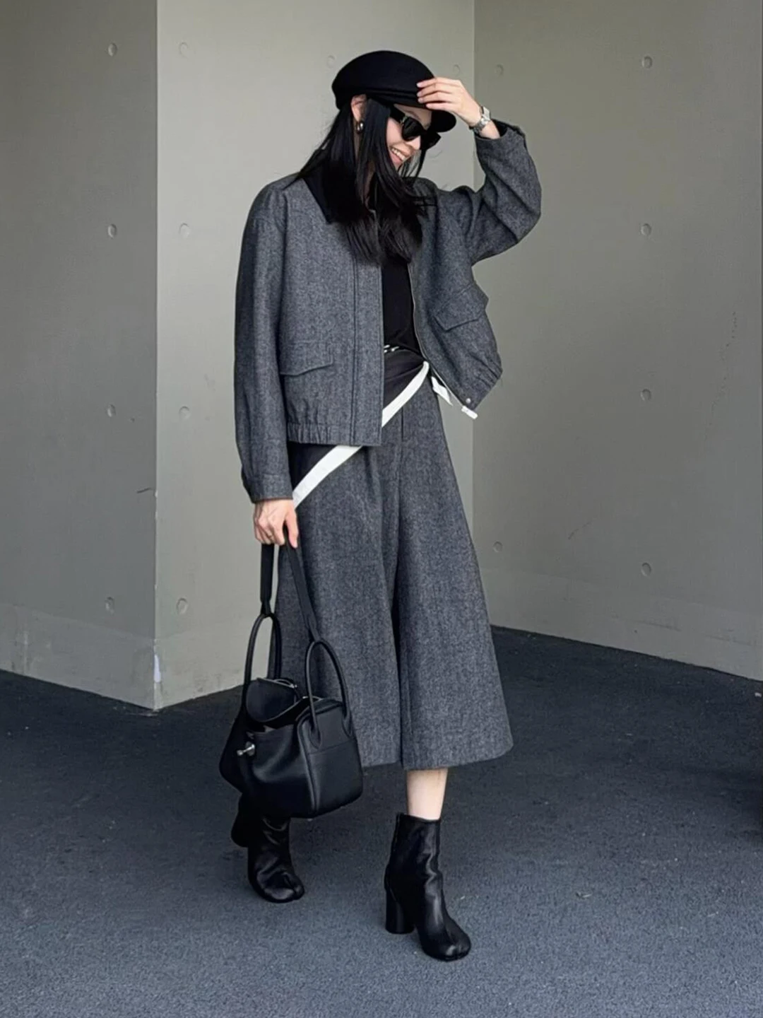 Retro Money Wind Woolen Jacket Short Outerwear Set Women's Autumn 2026 Maturity Light High Waist Pants Casual Style Fashion