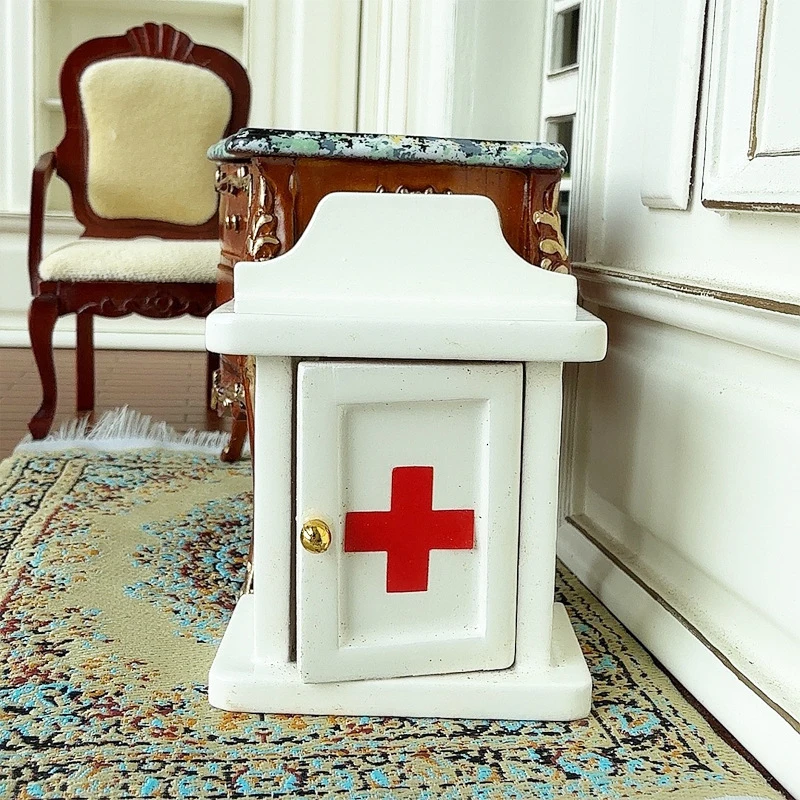 Mini caja de medicinas de madera para casa de muñecas, modelo de decoración para casa de muñecas, caja de almacenamiento para el hogar, muebles de juguete, juguete para juego de imitación, 1/12