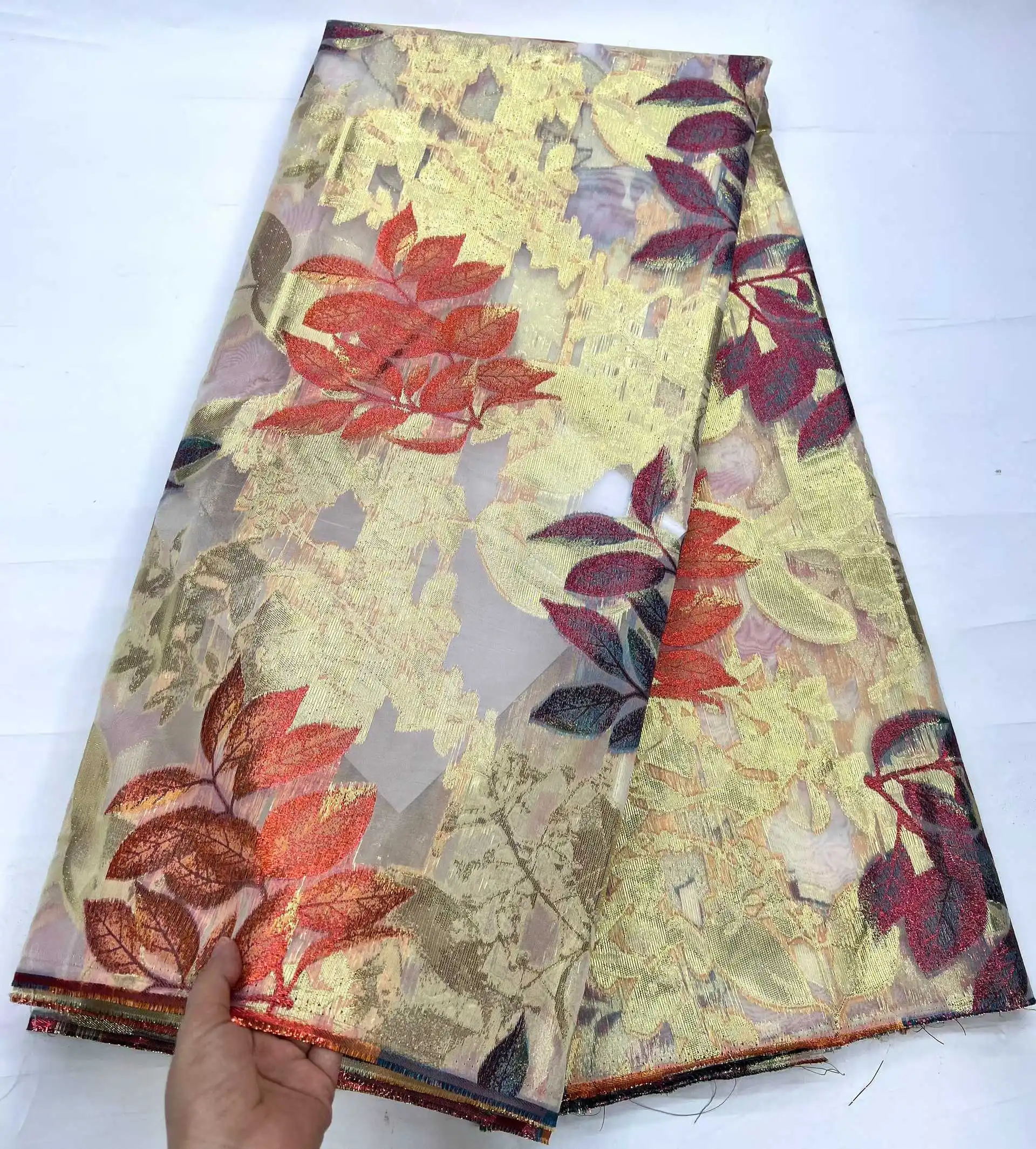 Ultimo 2025 Tessuto di pizzo broccato africano di alta qualità Tessuto di pizzo jacquard nigeriano Damasco per le donne Abiti da festa di nozze AH1648