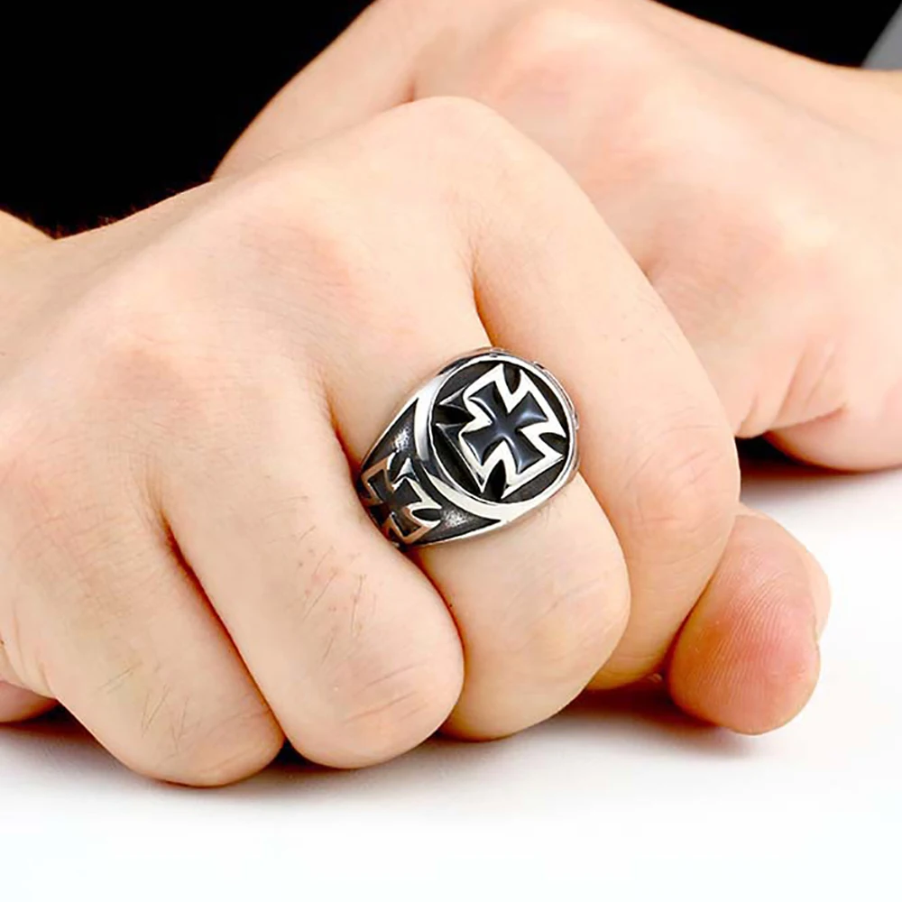 High Quality Cool Black Cross Pattern Ring for Men Boys 316L Stainless Steel Fashion Iron Cross Ring Biker Vintage Party Jewelry