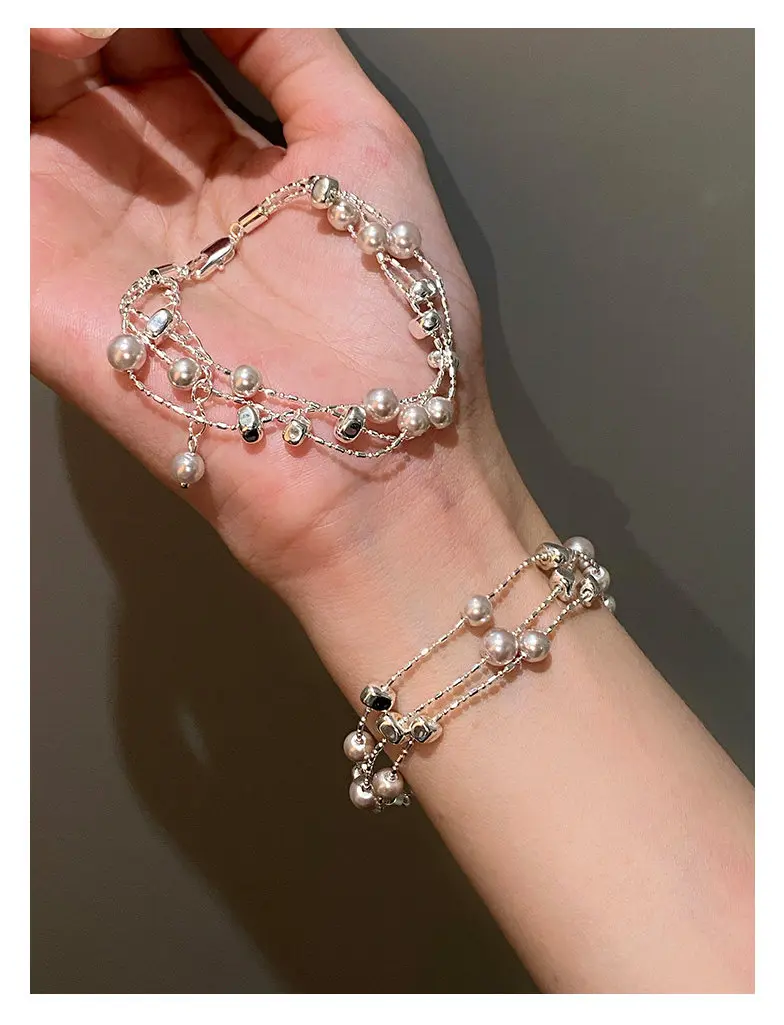 Manta Rose Lila Imitationsperlen Metall Dreischichtige Silberfarbene Armbänder für Frauen Luxus-Schmuck Stilvolles Handgelenk-Accessoire – Detail 3
