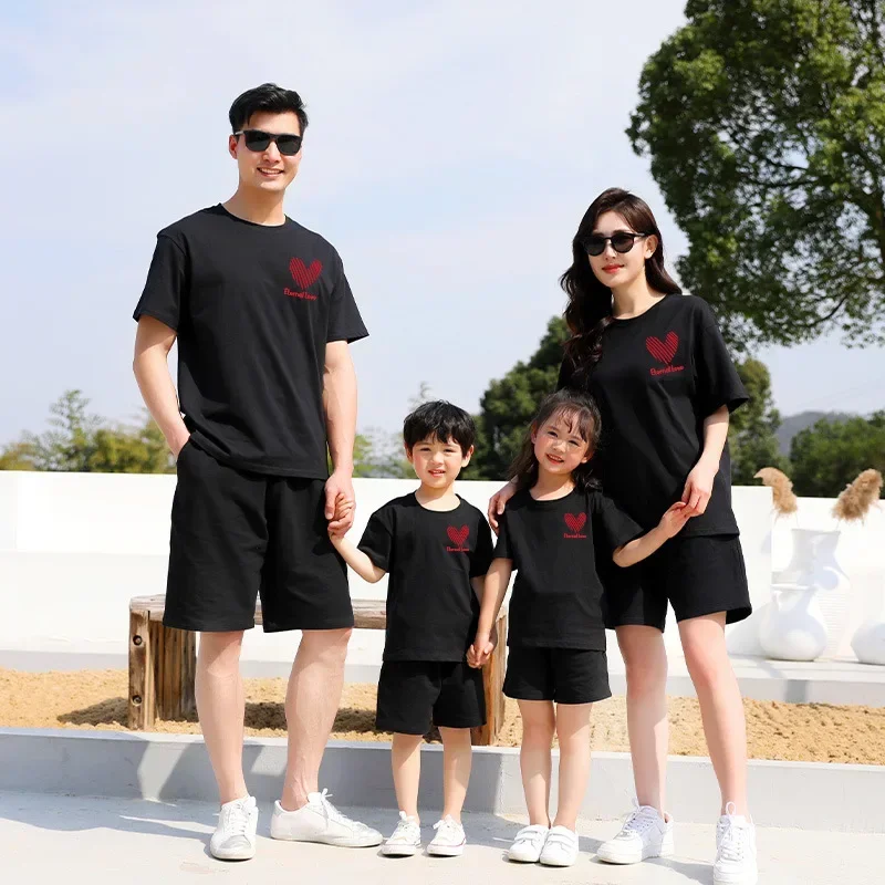 Family Matching Clothes Funny Family Look T Shirt Love Mother and Daughter Clothes Heat Printing Cotton Mommy Mom and Me Clothes