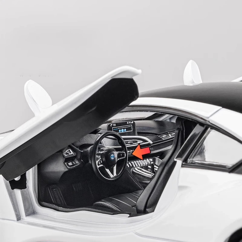 1:22 I8 Supercar Auto in lega Fonde sotto pressione e veicoli giocattolo Modello di auto Suono e luce Tirare indietro Auto Giocattoli per regali per bambini