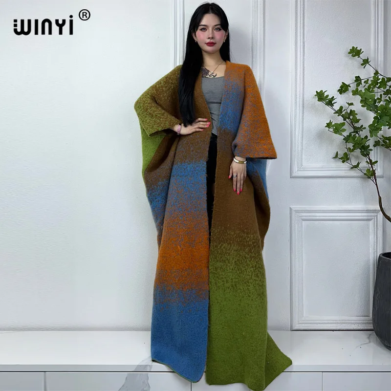 WINYI-traje de Invierno para mujer, abrigo neutro de piel de lujo, abrigo grueso y cálido con estampado Gradual, poncho largo, vestido de fiesta de