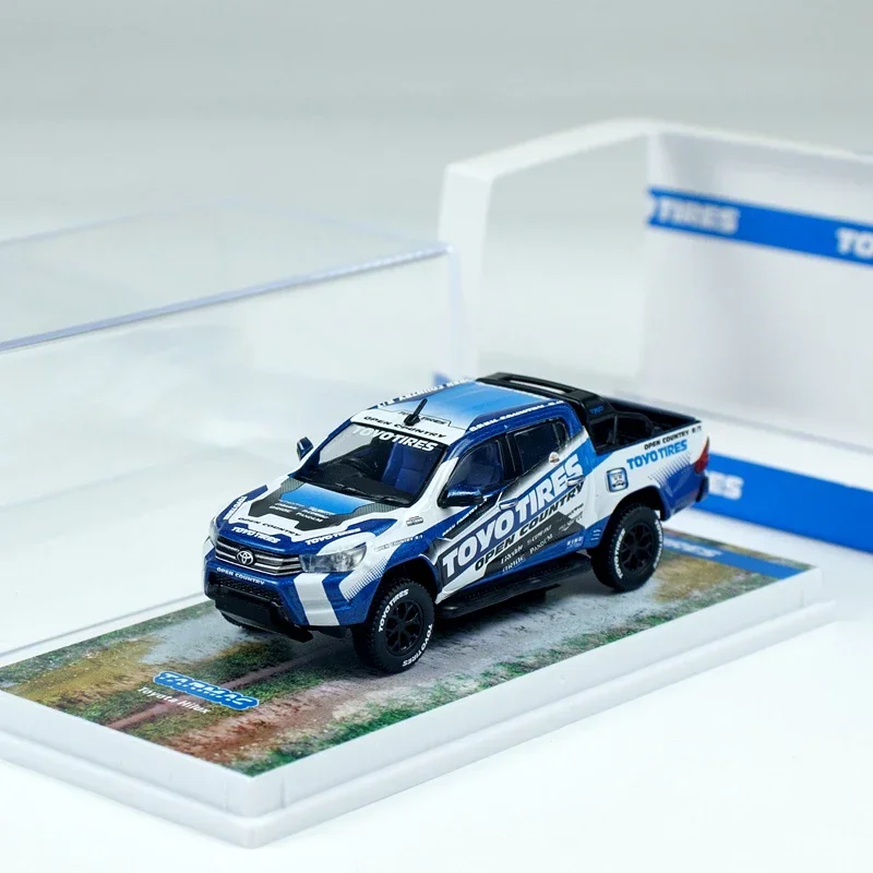 TW Disponibile 1:64 Toyota Hilux Toyo Pneumatici Diecast Model Car Collection Giocattoli Tarmac Works