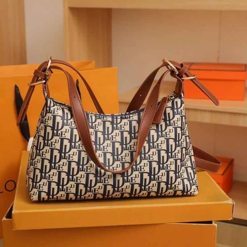 

Graceful Glamorous Handbag Office Commuting Work Meeting 2025 New Model Stylish Exquisite Glamorous Versatile Chic Practical