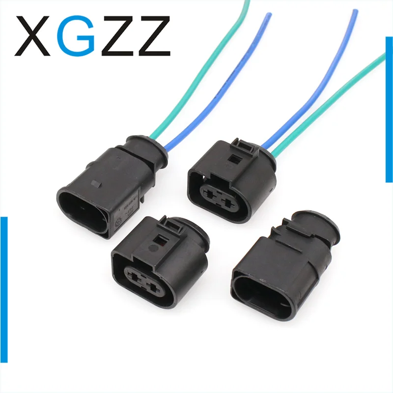 

1J0973752 1J0973852 is compatible with the electronic fan plug connector of the rear brake cylinder of the car air pump