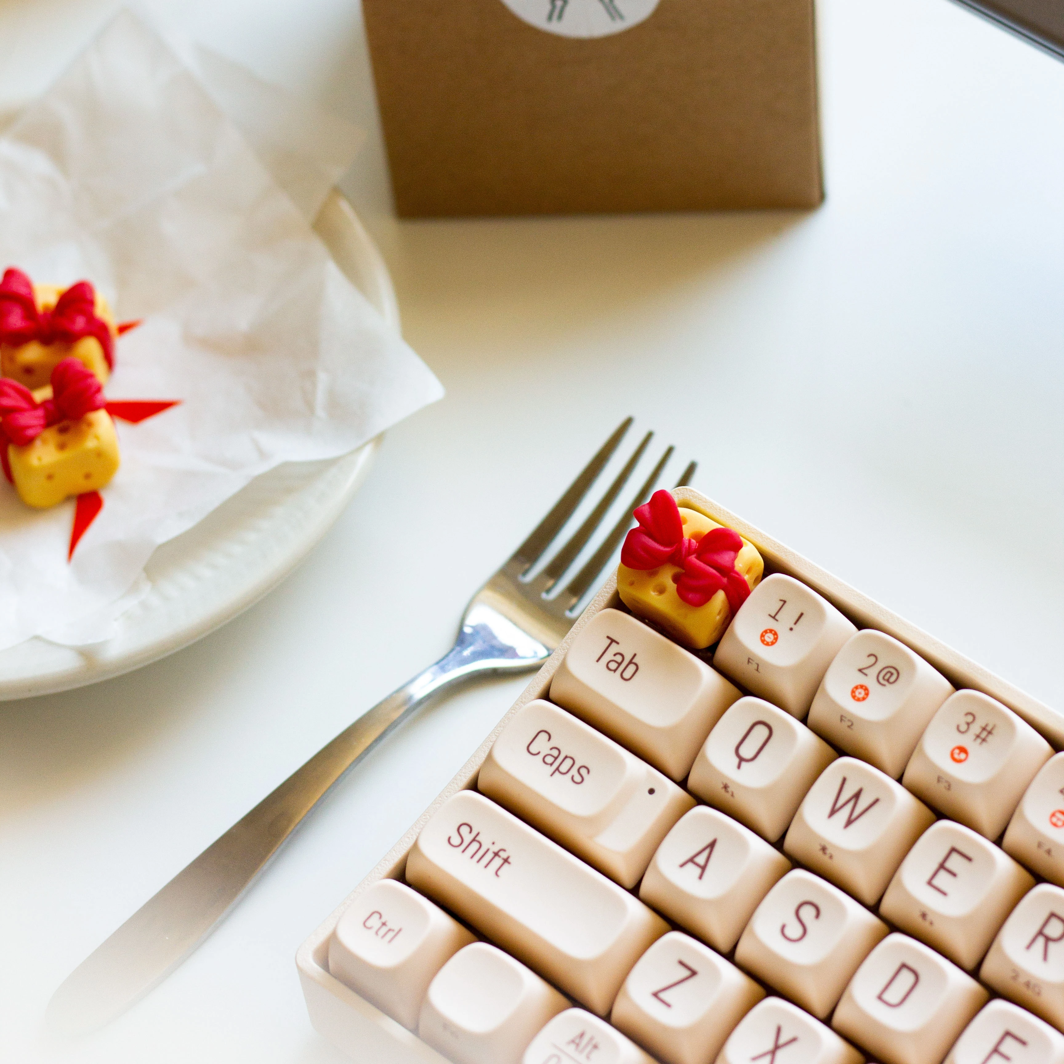 Teclas con temática de comida de queso ESC, Teclado mecánico, regalo personalizado, decoración creativa personalizada