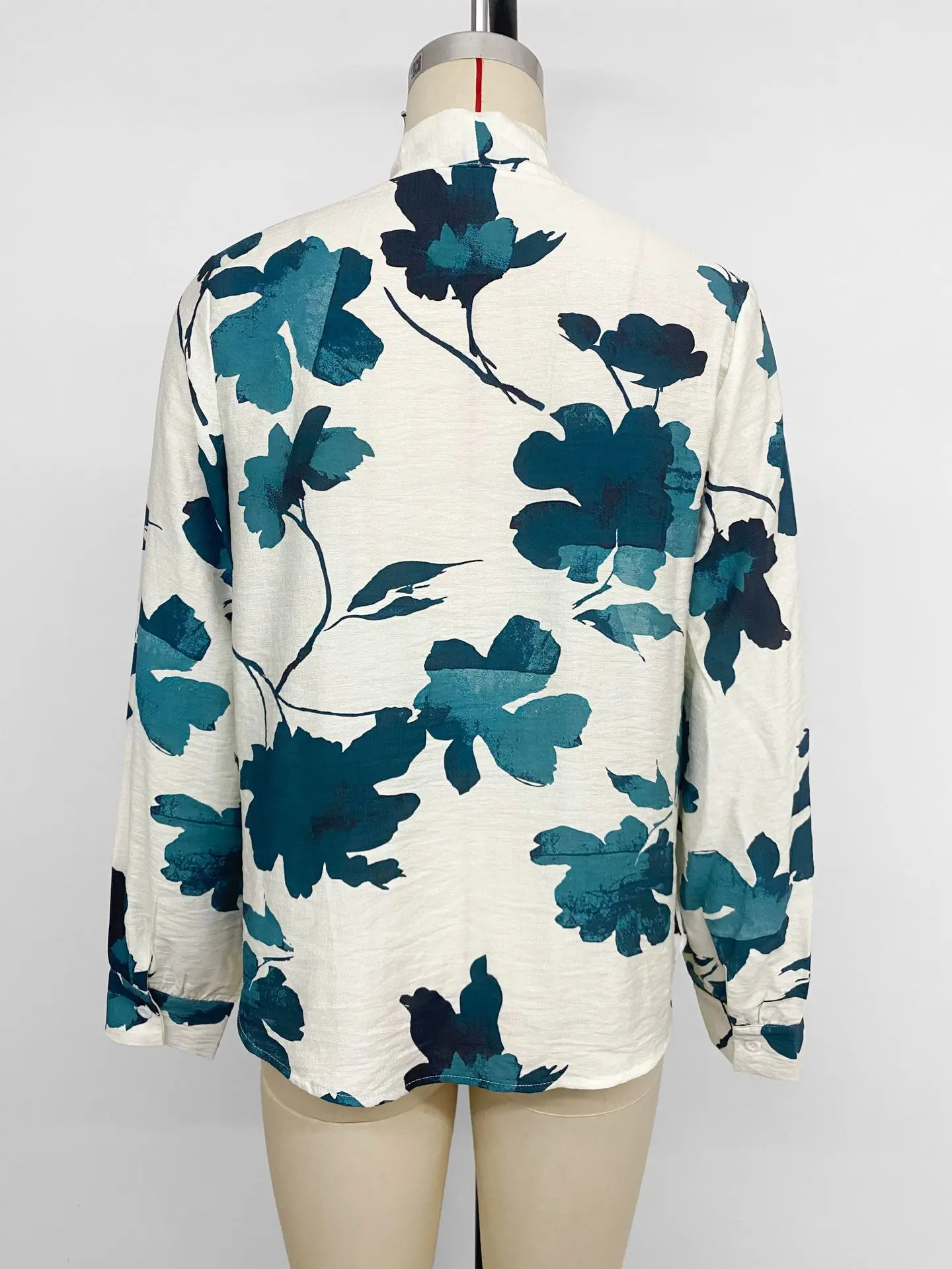 Chemisiers à manches longues et col en v pour femmes, haut de gamme, à la mode, pour les déplacements, nouvelle collection printemps et automne