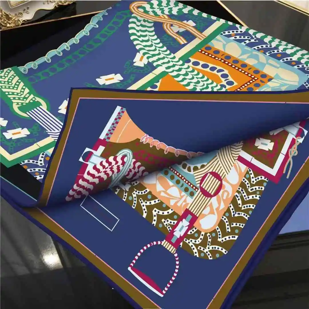 명품 브랜드 디자이너 여성 트윌 실크 스카프 90cm 여성 핸드롤드 엣지 스카프 숄 가방 벨트 액세서리 여성 크리스마스 선물