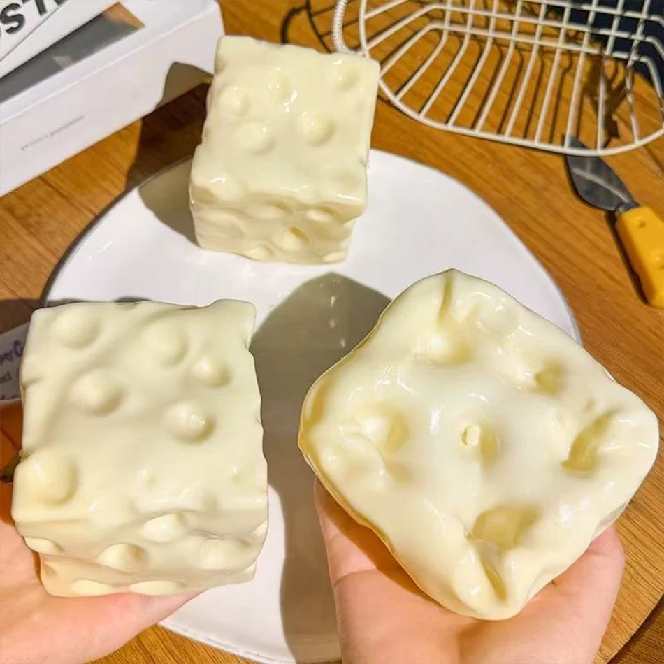 Balle anti-stress en forme de cube de fromage, grande balle compressible façonnable, jouet sensoriel ASMR anti-stress, cadeau de Noël