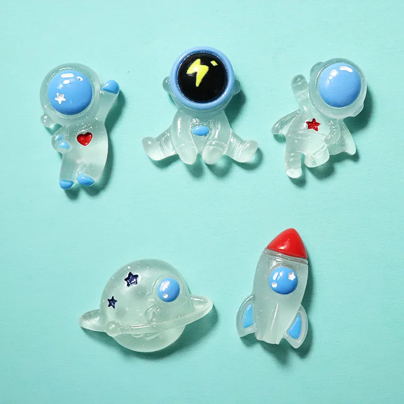 5pcs Cute Transparent Astronaut Fridge Magnets resin cartoon stereo magnet kitchen Decorative Photo Wall Message board Magnet