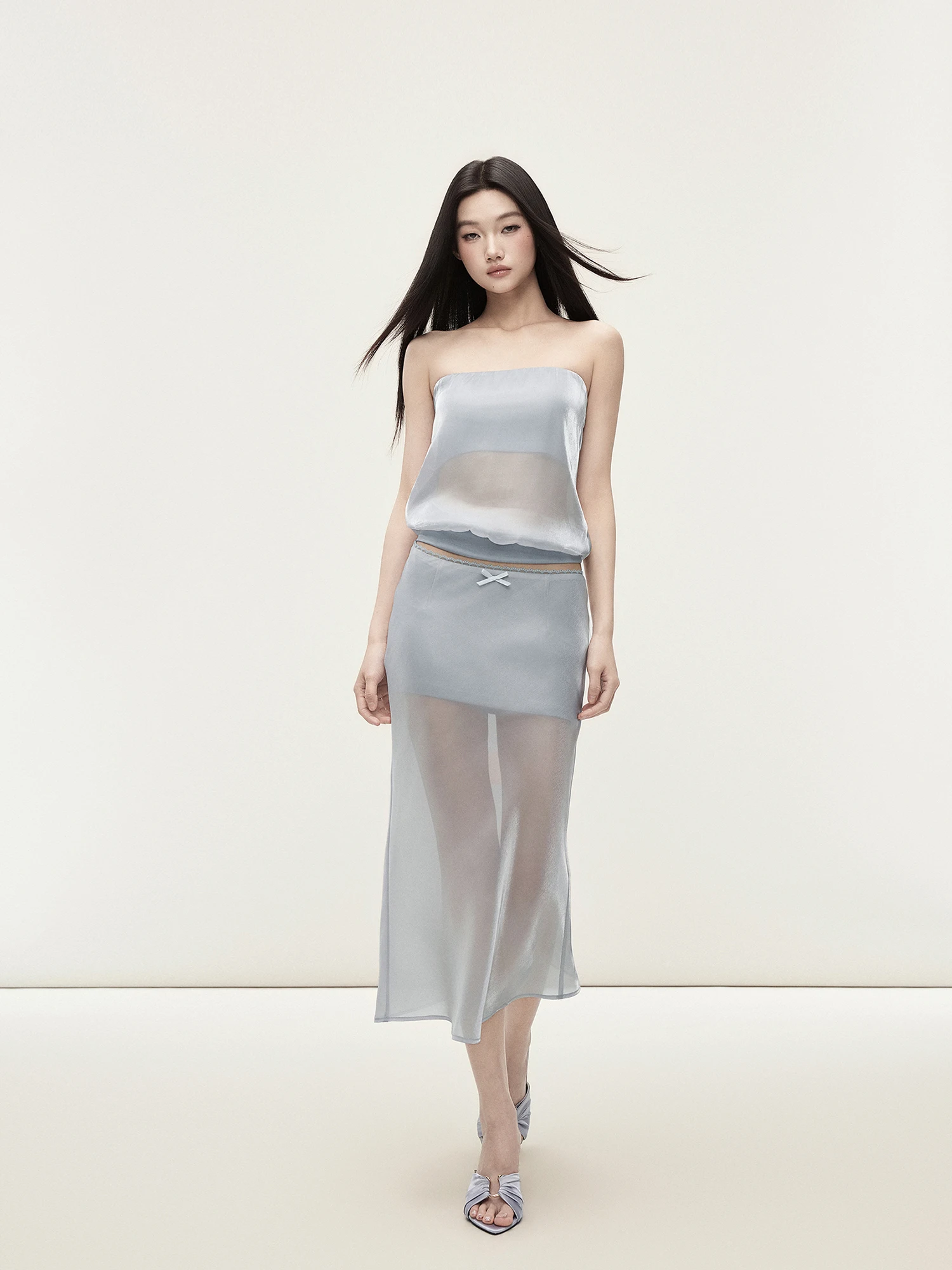 Matin Blue Light Satin Halter Low Waist Lace Trim  Skirt Slim Fit Design Sense Set Women's Fashion Short Sleeve Zipper Cl...