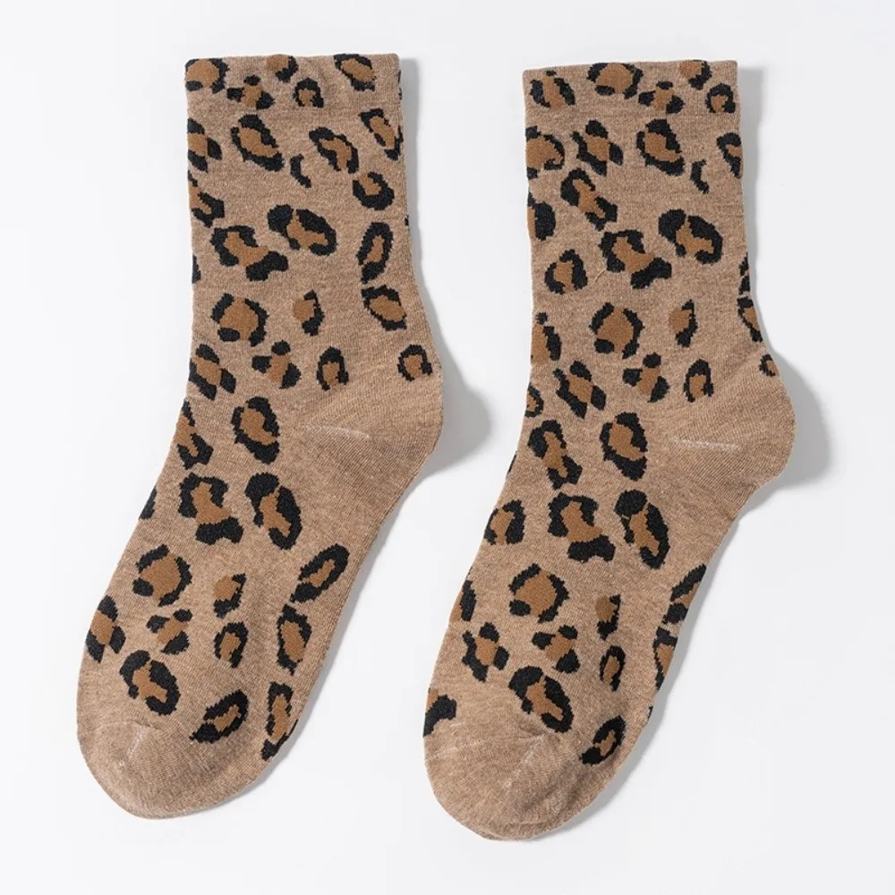 5 pares estilo coreano leopardo impressão meias macio elástico famale tubo meias respirável poliéster-algodão meados de bezerro meias streetwear