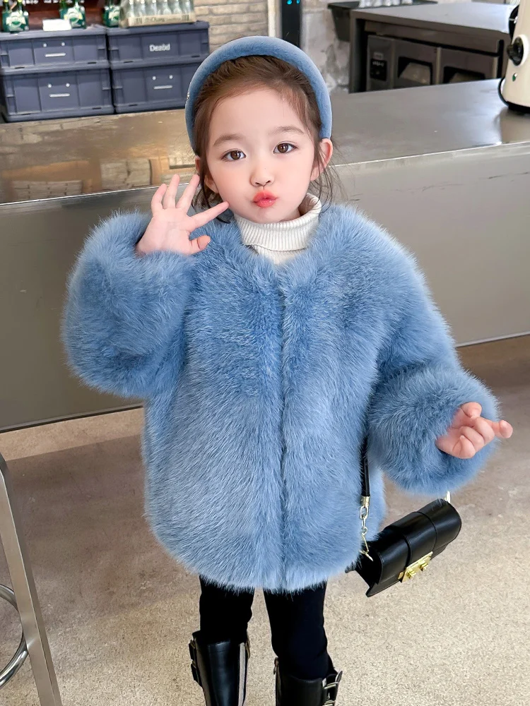 

Luxury Fluffy Faux Fur Coat Girls 2025 Winter Long Sleeve Blue Casual Overcoats Thick Warm Short Jacket For Kids XMP626