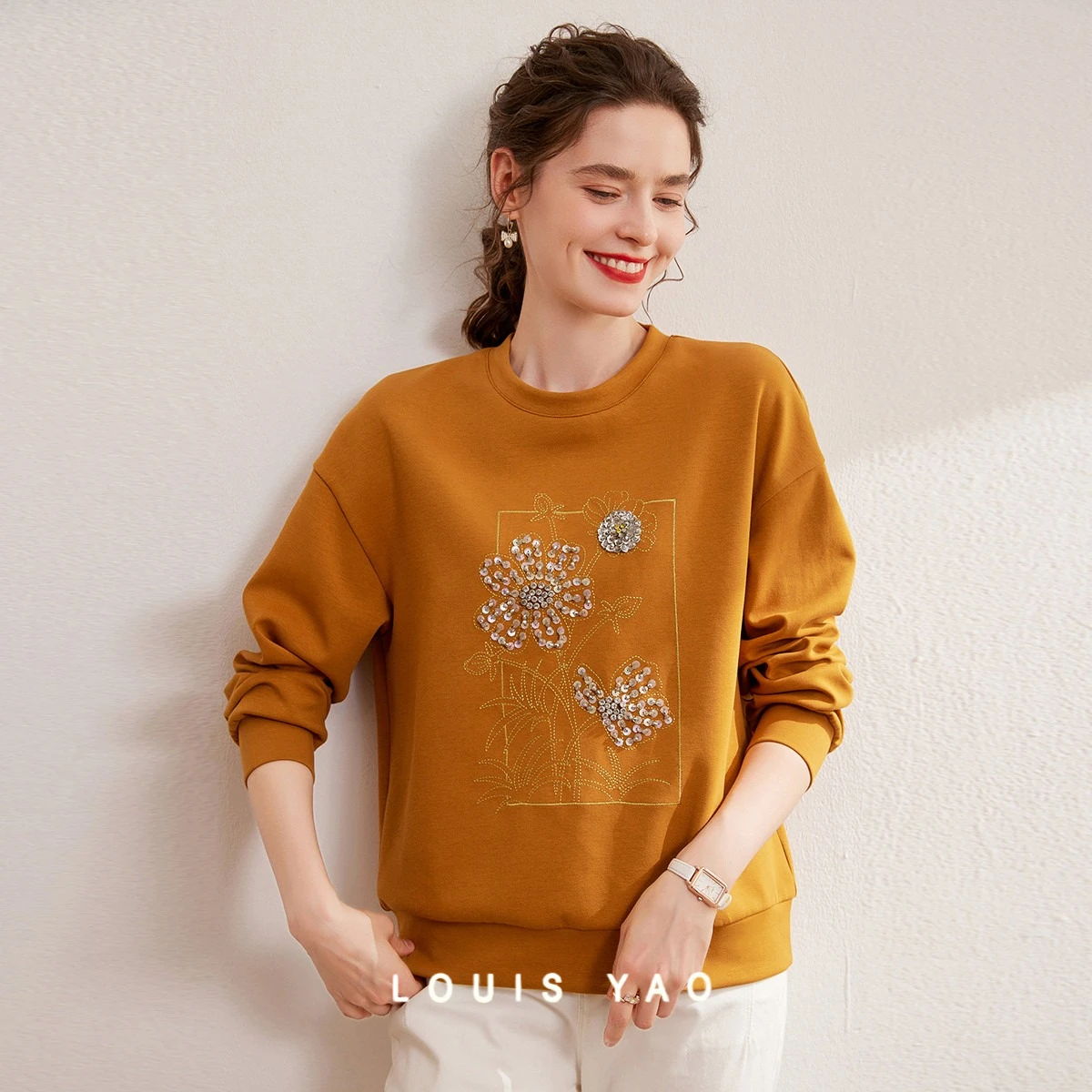 

LOUIS YAO Chic Street 3D Sequin Embroidery Women's Sweatshirts 2025 Autumn Casual Loose Top Round Neck Long Sleeved Hoodie