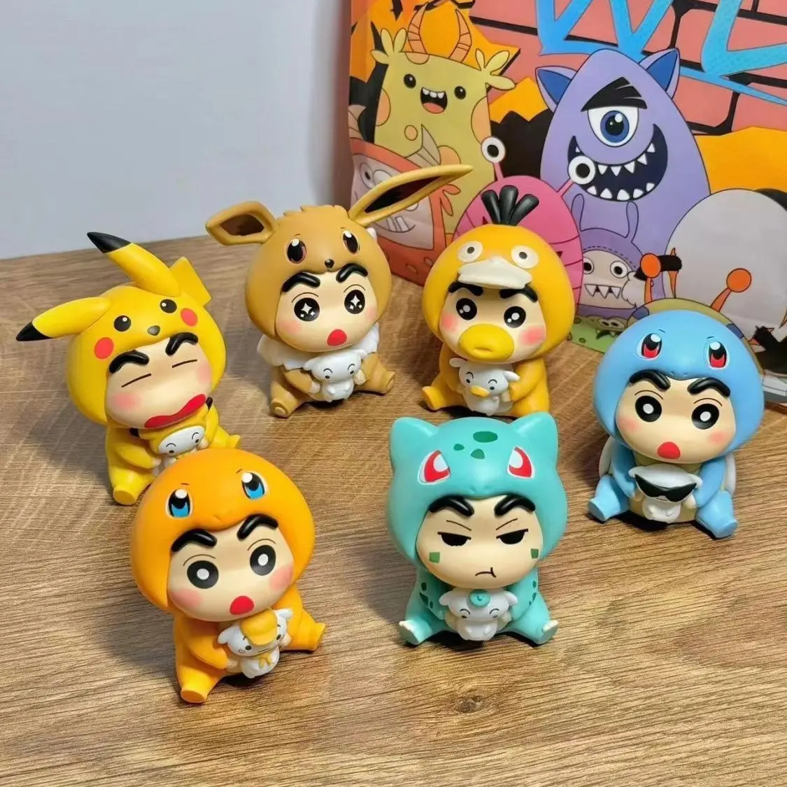 Crayon Shin-chan Crossdressing Blind Box Trendiges Spielzeug Puppe Handfigur Desktop-Ornament Geburtstagsgeschenk